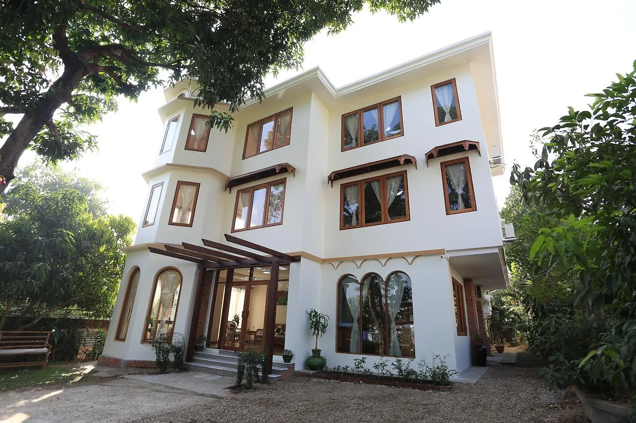 Mango Hill Inn Yangon